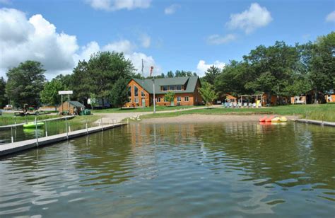 Things to do in Aitkin. . Cozy bay resort